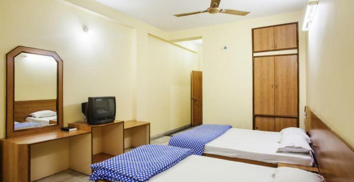 Hotel Lee Garden Пури Экстерьер фото